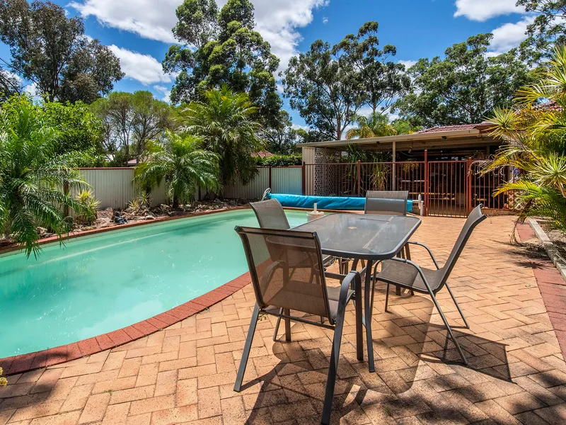 LOVELY GARDENS AND OUTDOOR LIVING PLUS POOL