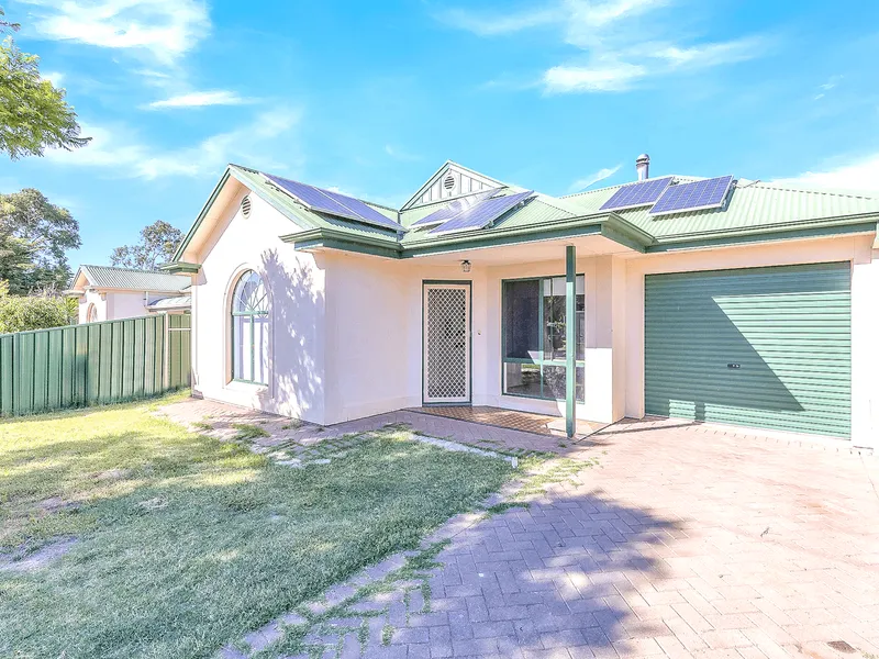 FAMILY HOME WITH POOL