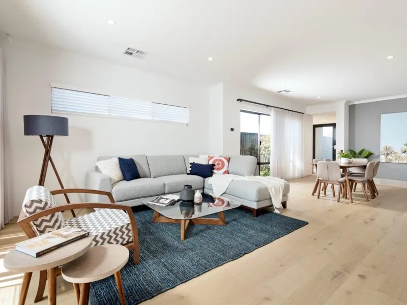 SPACIOUS 3x2x2 + HOME THEATRE + ALFRESCO!! = PERFECT ** NEST / INVEST **