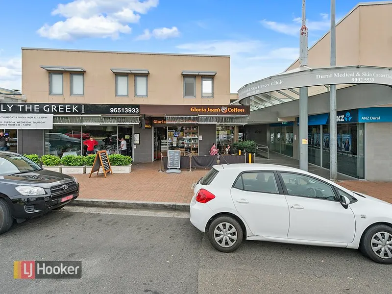 PERFECTLY LOCATED IN THE HEART OF DURAL