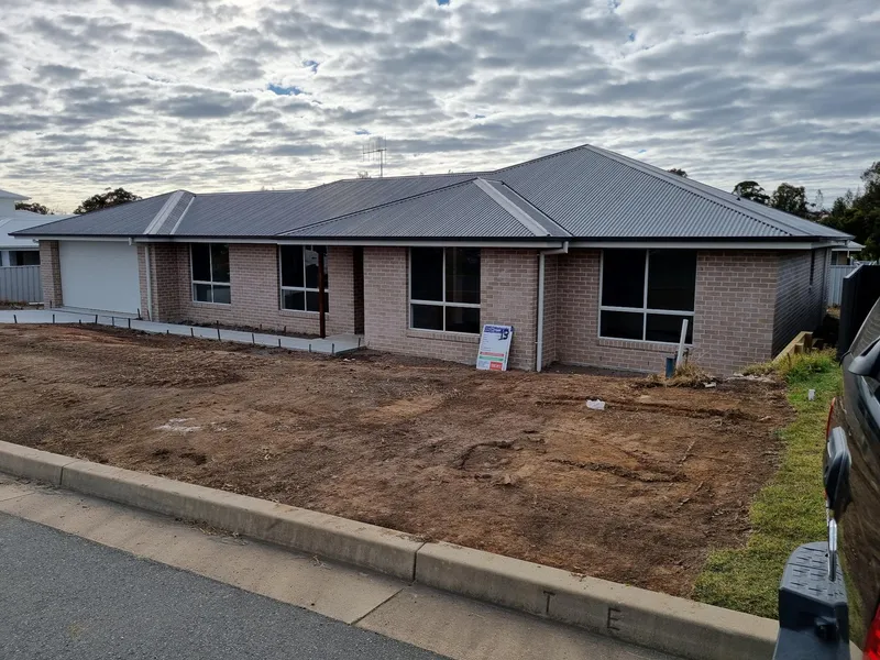 Never Lived In, Waiting for You!