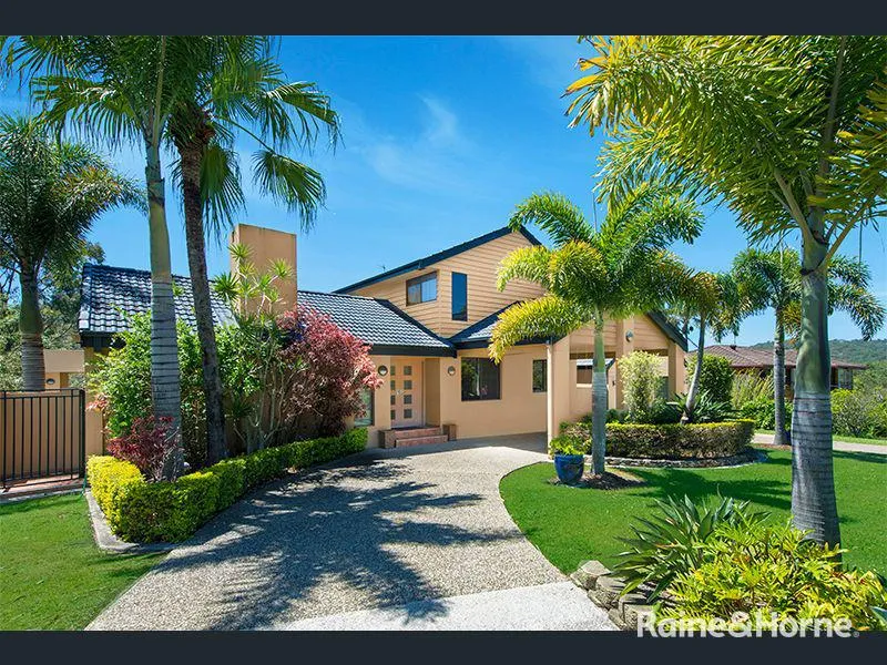 EXCEPTIONAL ELEGANCE & CLASSIC LUXURY FOR SAVVY INVESTOR