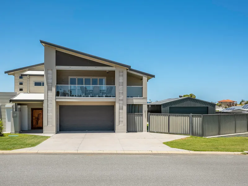 Reeling in the Views