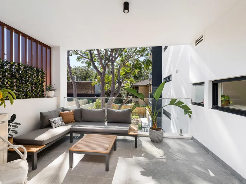 Spacious Entertainer 