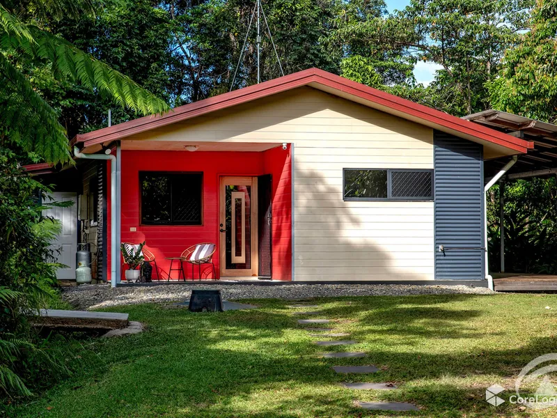 PRIVATE HILLSIDE HOME WITH VIEWS