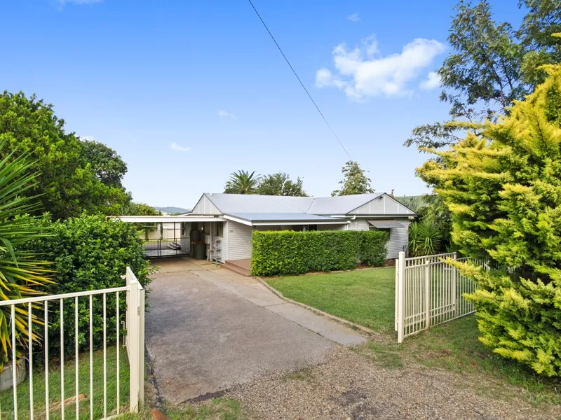 RENOVATED 3 BEDROOM HOME on 700sqm