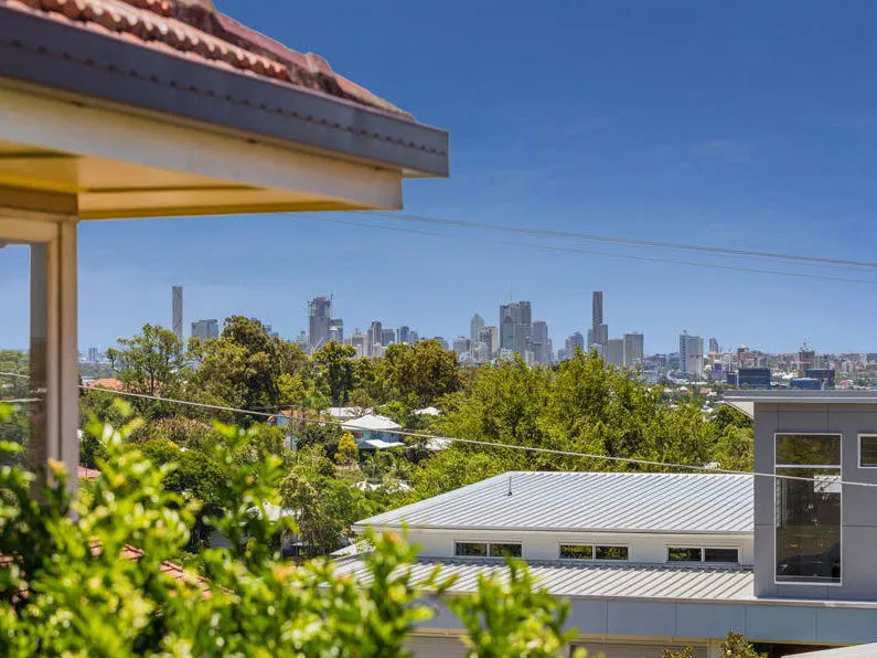 The best inner city lifestyle with extremely beautiful city view for you!