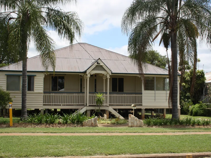Classic Queenslander with Gorgeous Verandah - Great Investment Rented for $270 pr wk