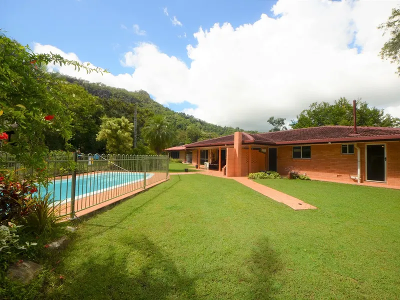 The perfect package 4 acres The Leap