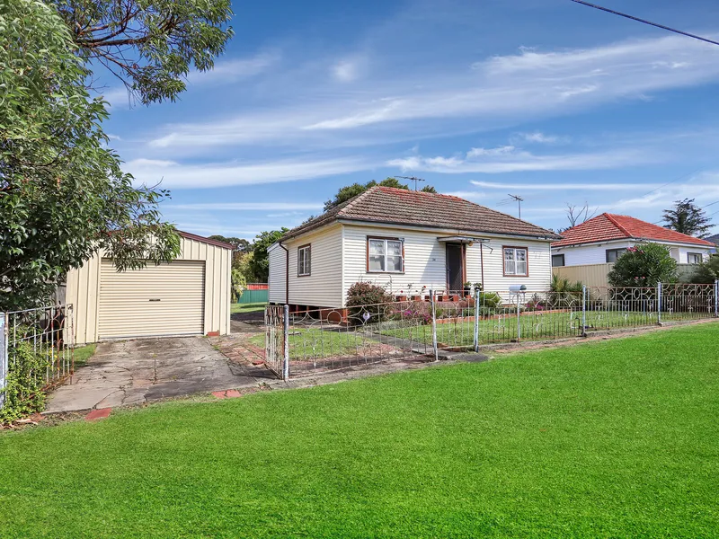 A RARE FIND 1012 sqm BLOCK