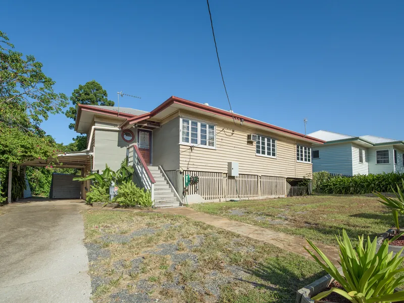 RENOVATORS GEM! GREAT BONES AND THE BIG TICKET ITEMS ARE DONE