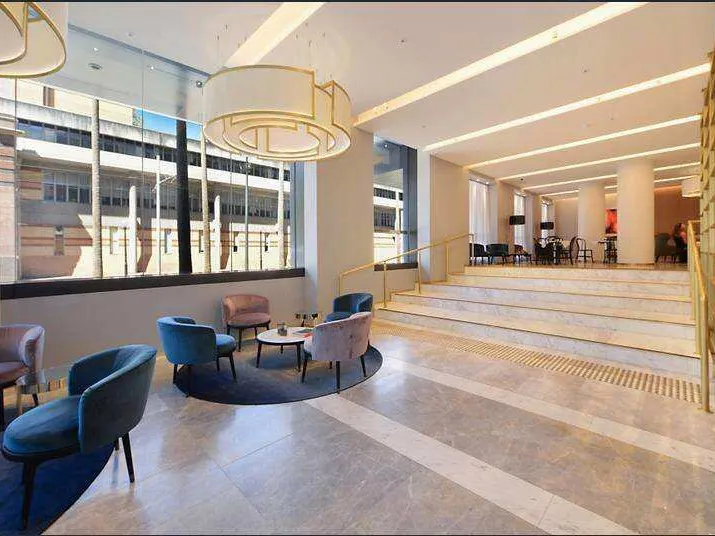 Darling Harbour nearly new ONE BED with ONE CAR SPACE  FOR SALE!!