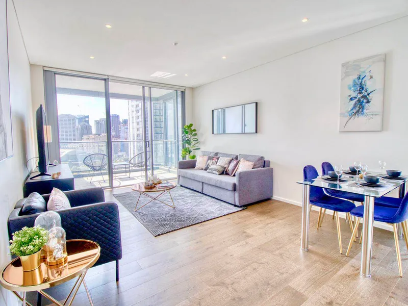 Luxious apartment, Fully Furnished and Views to Darling Habour