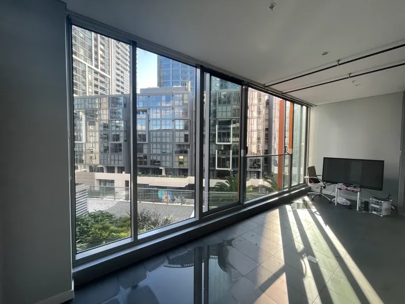 Lovely modern apartment for lease inspection for anytime