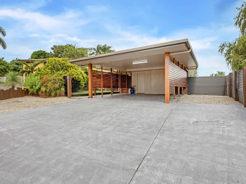 LOCATION LOCATION plus renovated!