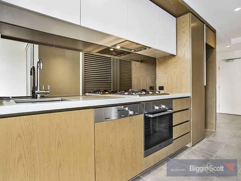 THE EDEN BUILDING - 1 BEDROOM BY THE RIVER, WITH HEATING AND COOLING, GYM FACILITIES & A POOL!