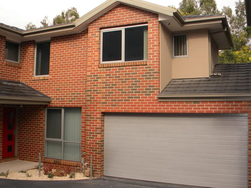 A Stylish, Contemporary Lifestyle!