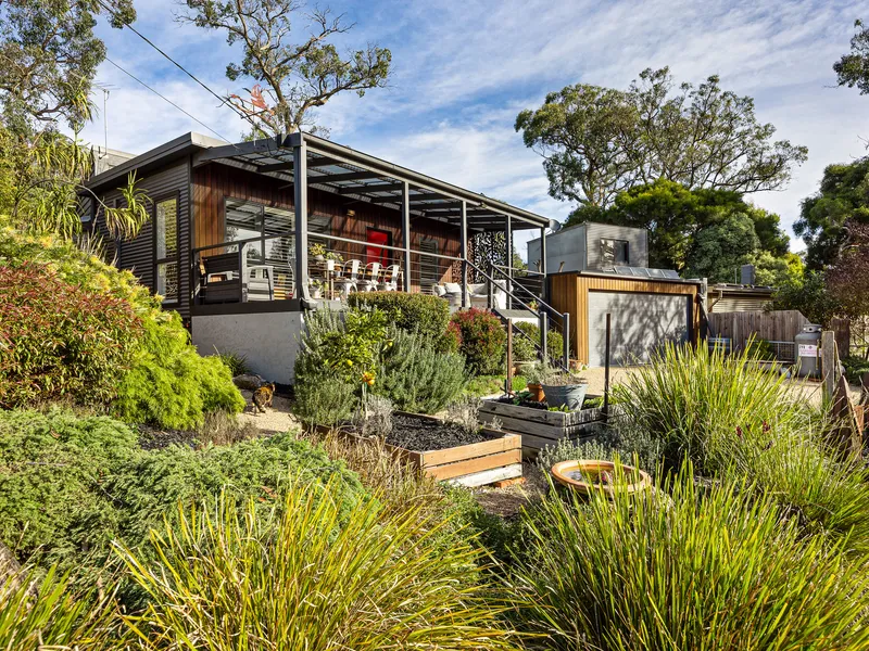 Tranquil Retreat with Coastal Views