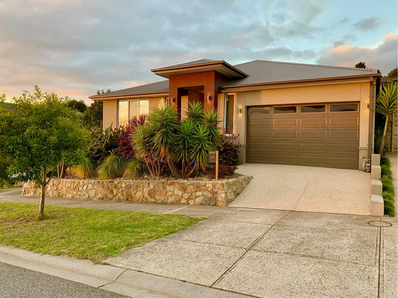 22 Bushlark Court, Berwick, Vic 3806