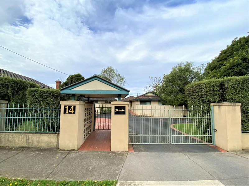 MODERN LIVING IN GREAT LOCALE