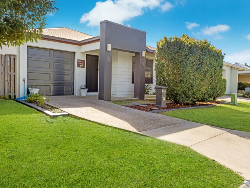 FANTASTIC INVESTMENT AND A PLACE TO CALL HOME! 6.4% RETURN!