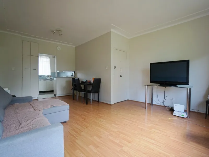 Beautiful Park Views and Convenient (Furnished) 