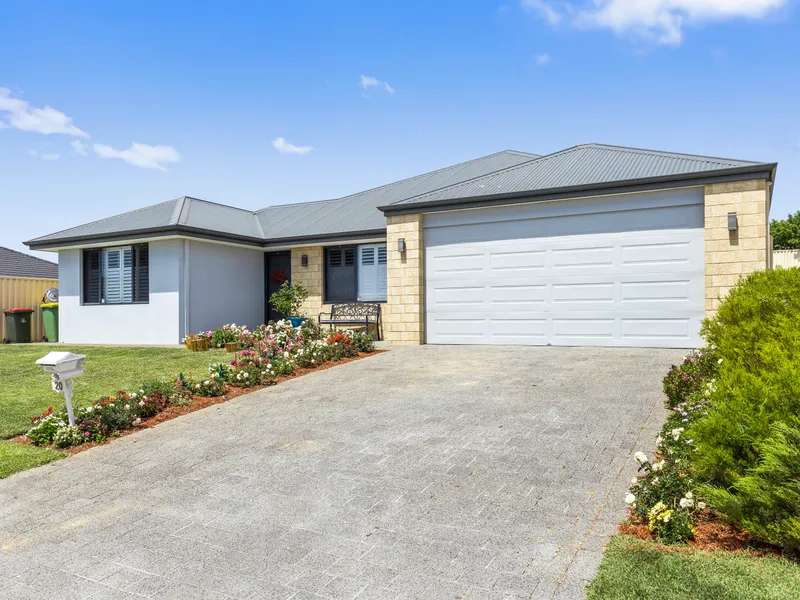 EASY CARE FAMILY LIVING ON VELALUKA!