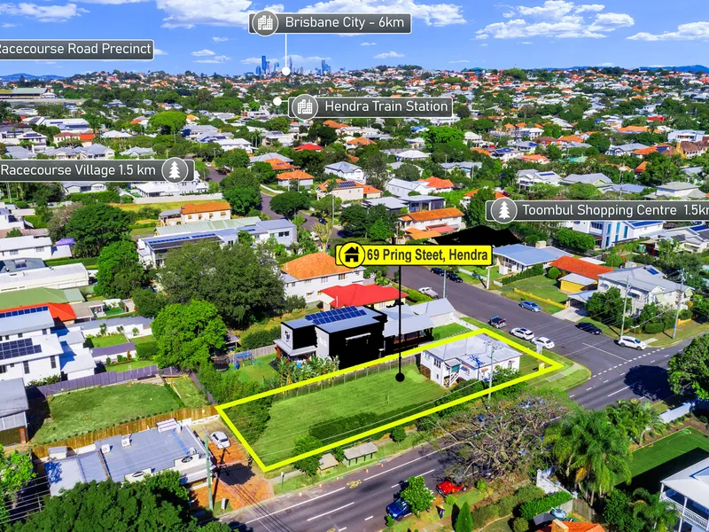 Beautiful Original Queenslander on 845m2 Allotment