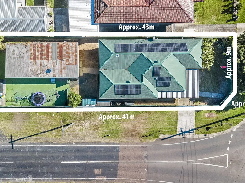 Unique Corner Block Opportunity