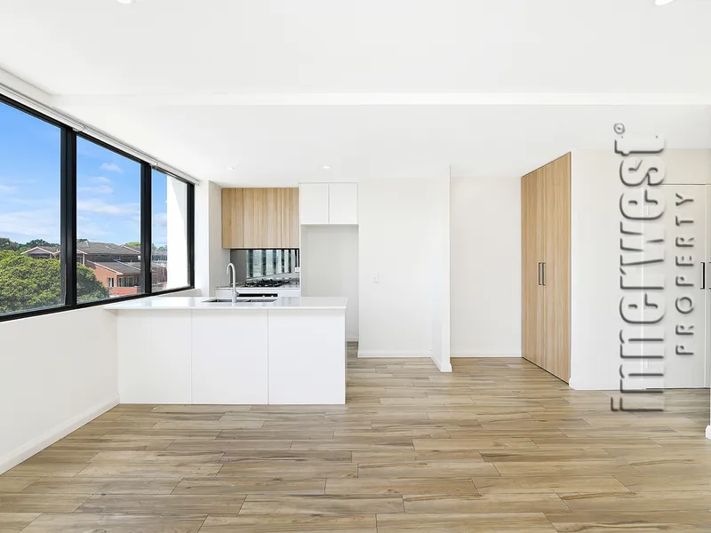 Premier Location Apartment