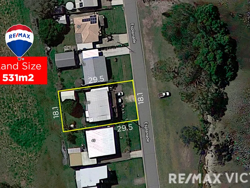 *****Water views 180* with Crabbing & Fishing at your Front Door*****