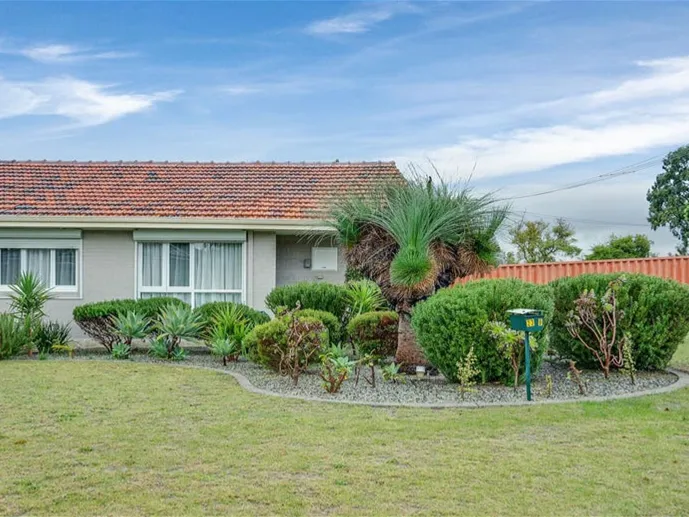 2 bed 1 bath secure villa quiet location