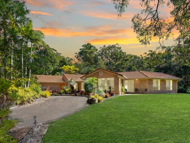 RARE 8.5+ Magnificent Acres, The perfect property for acreage living.