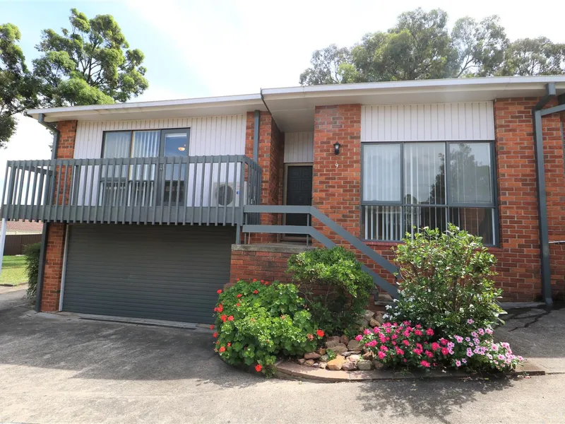 FRESHLY UPDATED BRIGHT & PEACEFUL