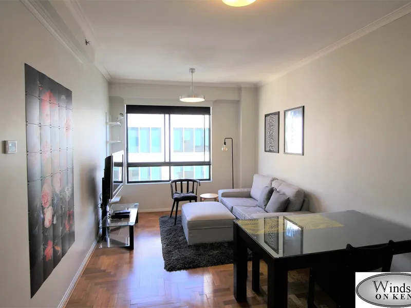 FULLY FURNISHED 1 BEDROOM APARTMENT WITH HARBOUR VIEW AND CITY VIEW IN SYDNEY CBD