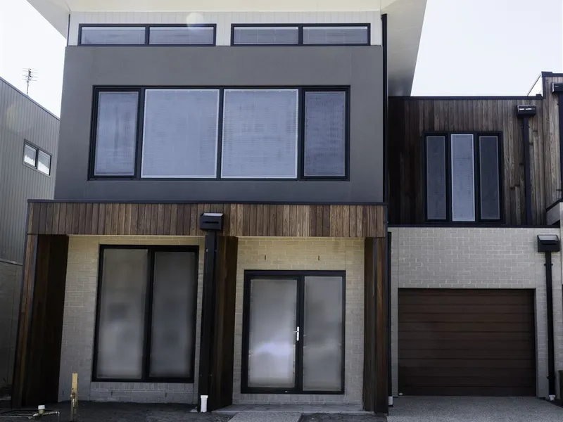 Brand New Chic Townhouse!