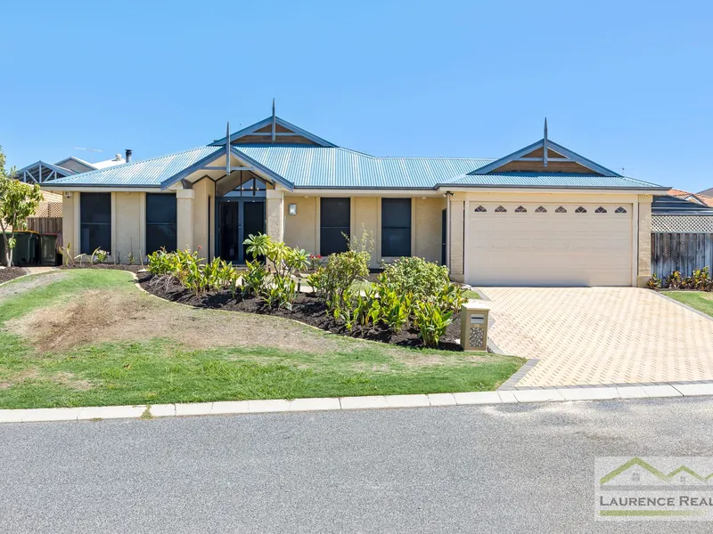IMPRESSIVE RESORT STYLED HOME