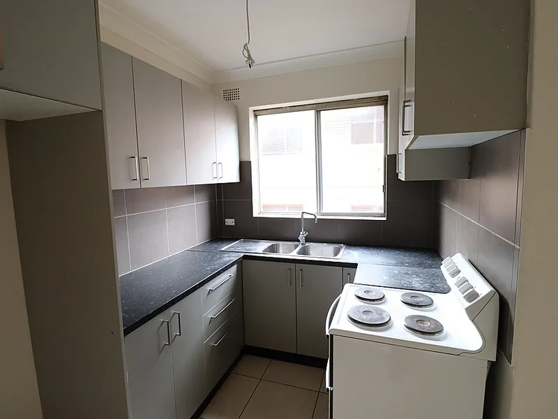 Newly Renovated 2 Bedroom Unit