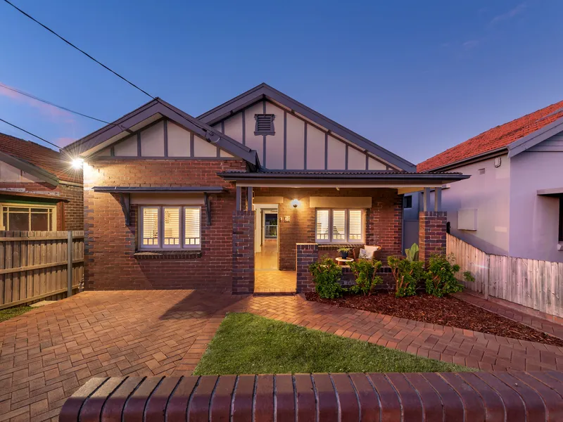 A family classic with a sunny backyard dedicated to fun