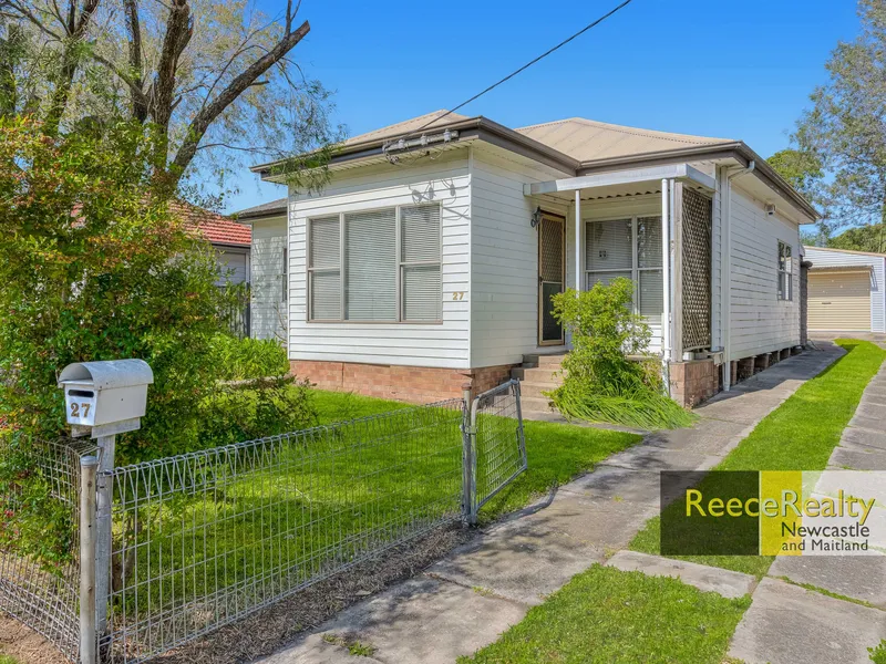 Location & View **FIRST OPEN - Saturday 14th September - 11.30am to 12.00pm**