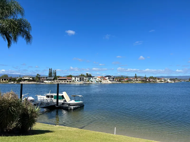 STUNNING WATERFRONT PROPERTY IN PRIME LOCATION