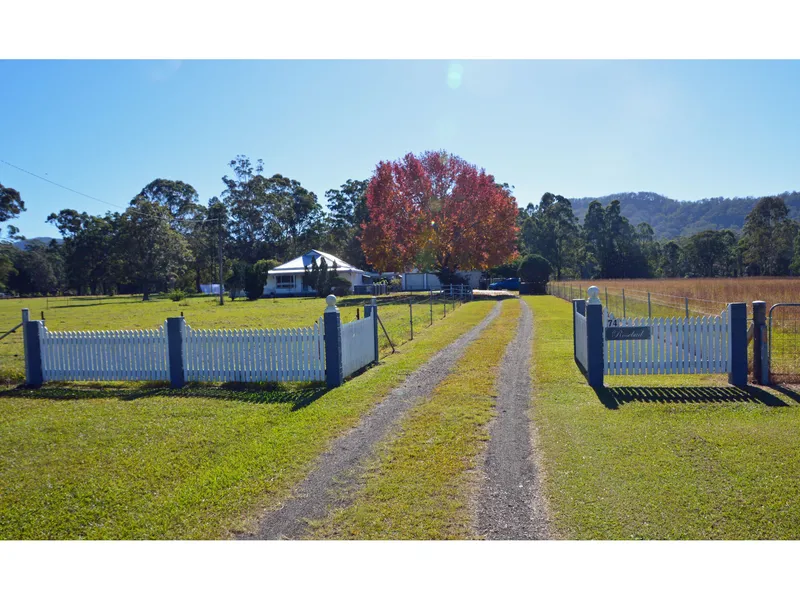‘Rosebud’ – A unique Colonial Cottage on a serene 5 acres in the Manning Valley.