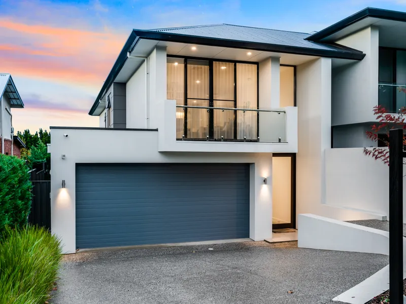 Breathtakingly Beautiful Home In The East! (No Pets)