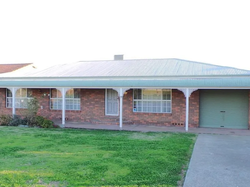 OXLEY VALE - Family Home