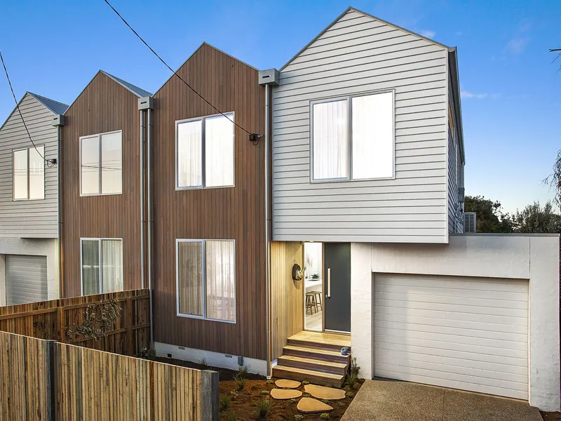 Coastal Elegance in Perfect Position