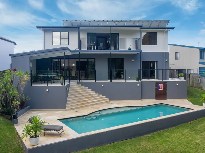 Prestigious Lifestyle Home!