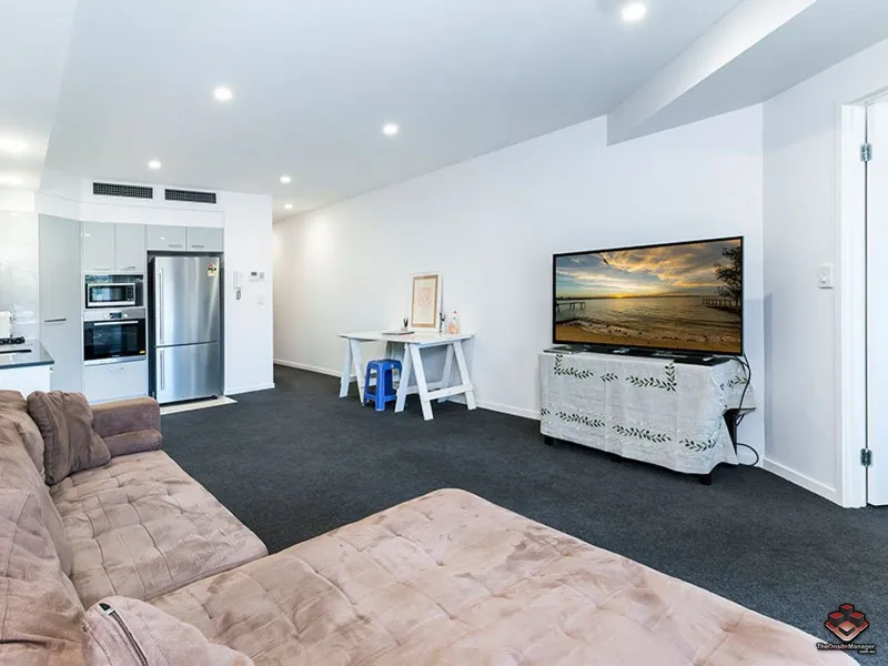 ONE-BEDROOM APARTMENT IN THE HEART OF BRISBANE