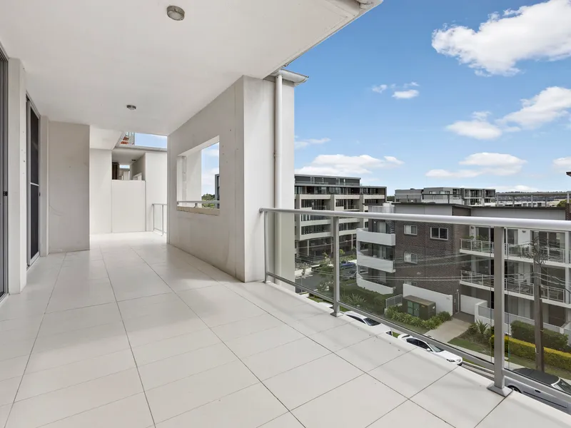 Stunning penthouse style apartment with sundrenched interiors