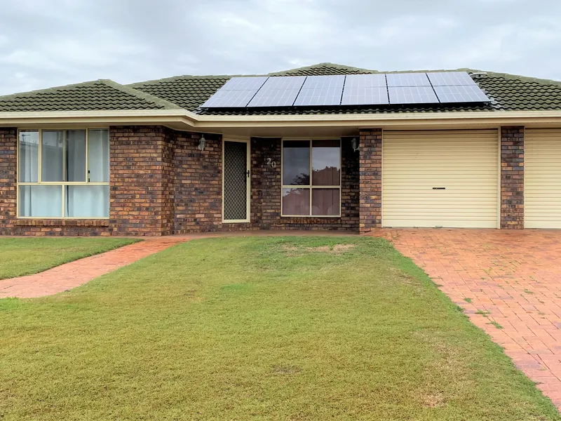 Large 5 Bedroom Family Home