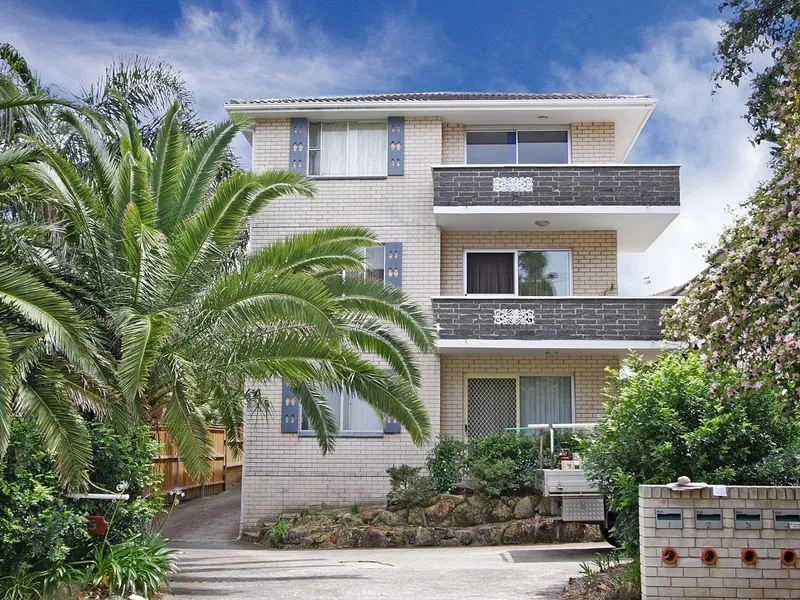 Ultimate coastal lifestyle apartment